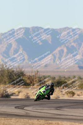 media/Dec-07-2025-CVMA (Sun) [[3e7d2de5dc]]/Race 18-Formula Twins-Formula 40 UL/